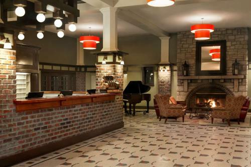 Elms Hotel And Spa