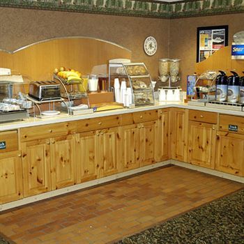 Hotel Pellston Lodge