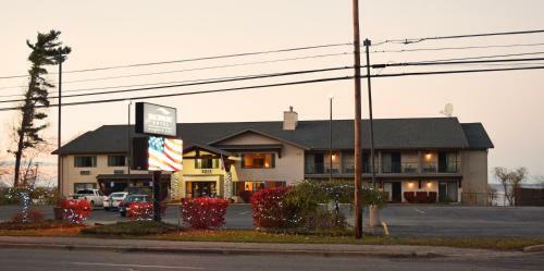 Beachfront Hotel Houghton Lake