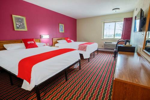 Motel Brass Bell Inn And Suites