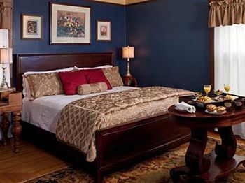 Castle In The Country Bed & Breakfast Inn