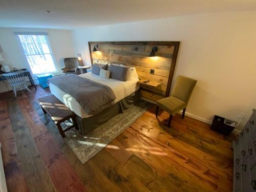 Posada Farm Road Estate - Inn Room 8