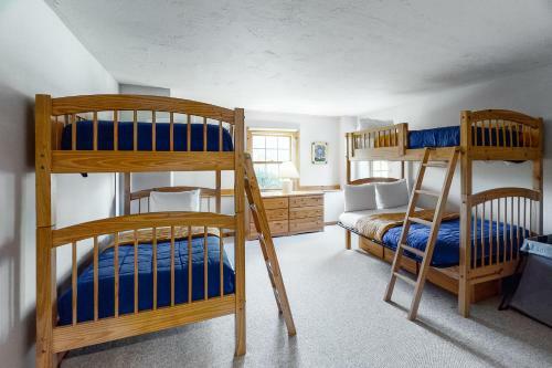 West Dover Golf & Ski Retreat