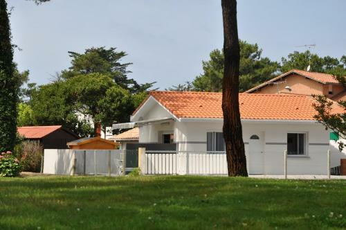 Au Gr� Des Vents