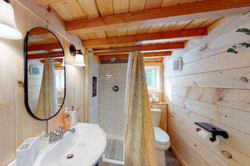 Hobbit House