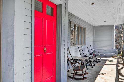 1474 East Hill