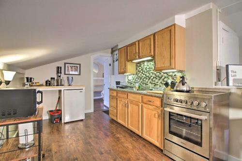 Idyllic Wallingford Retreat - Near Skiing And Hiking