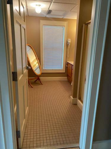 Hostal Ralph Stanley Museum Lodging