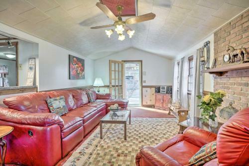 Heathsville Home With Sunroom Less Than 10 Mi To Beach!