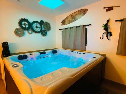 Apartamento Suite Cupidon- Domaine Des Trois Ch�teaux
