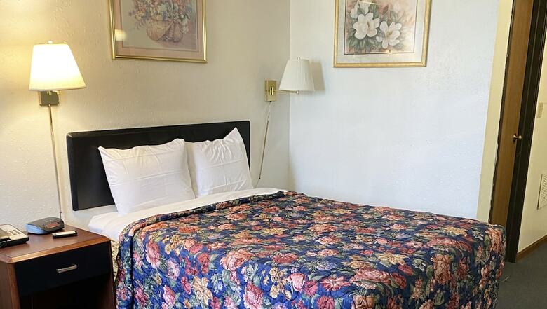 Motel Oak Grove Inn