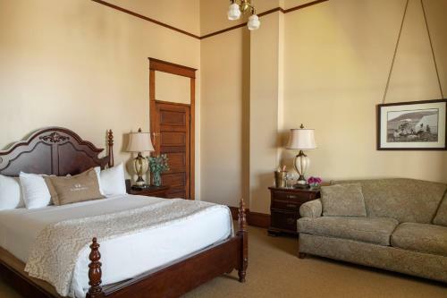 The Sacajawea Hotel