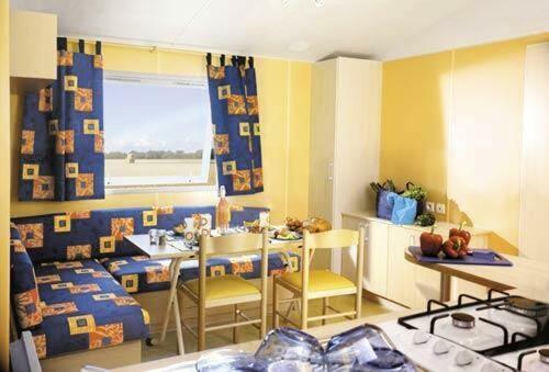 Camping Maeva Escapades La Pin�de En Provence ***