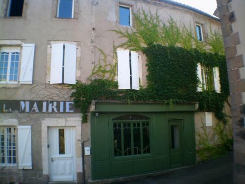 Bed & Breakfast Ancien Cafe de La Mairie