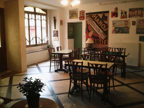 Bed & Breakfast Ancien Cafe de La Mairie