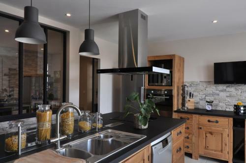 Hostal A L'or�e Des Vignes