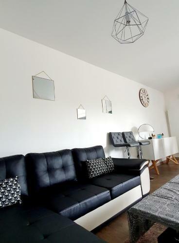Maison Moderne Avec Piscine & Jacuzzi Priv�s