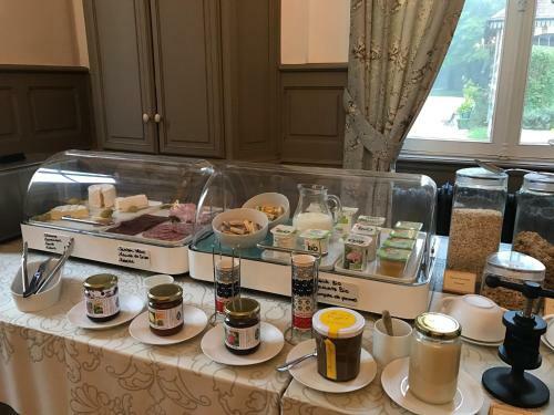 Bed & Breakfast Ch�teau De Montabert