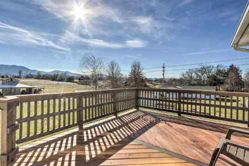 Idyllic Luray Cottage With Deck And Mtn Views!