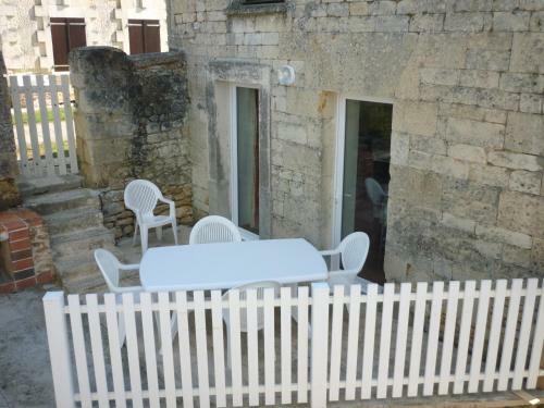 Gite Maison de Campagne 86120-23 Couchages