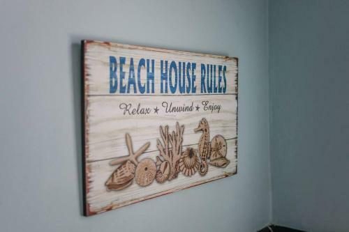 Villa Coastal Getaway At Ocean View Beach