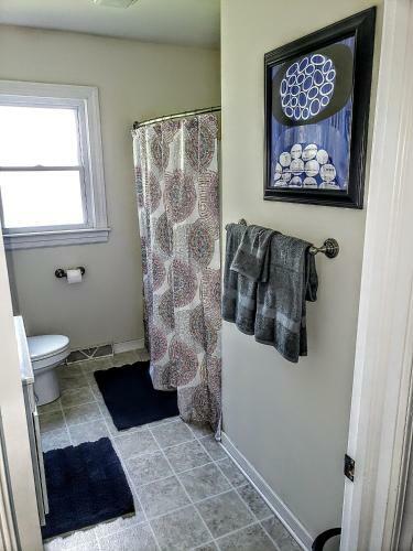 Beautiful, Modern & Convenient Home In Quinton, Va