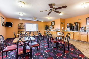 Hotel Econo Lodge & Suites Pekin