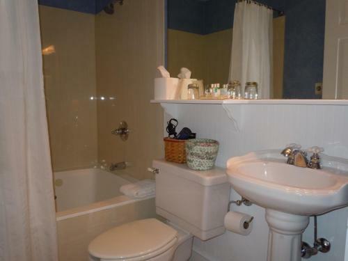 Bed & Breakfast Harbor House Inn