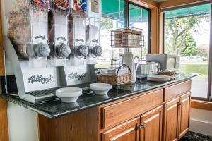Hotel Rodeway Inn Grand Haven