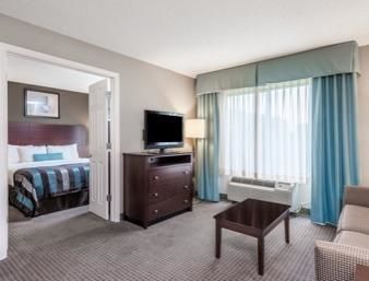 Hotel Wingate By Wyndham St. Charles
