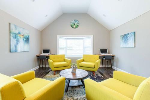 Apartamento Carytown Living With *pool And Gym*