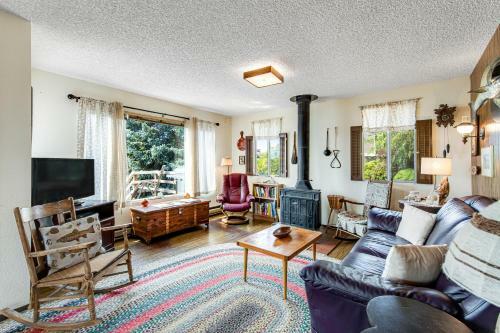 Sundown Memory Lane Cabin