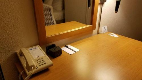 Hotel Rivertree Inn & Suites