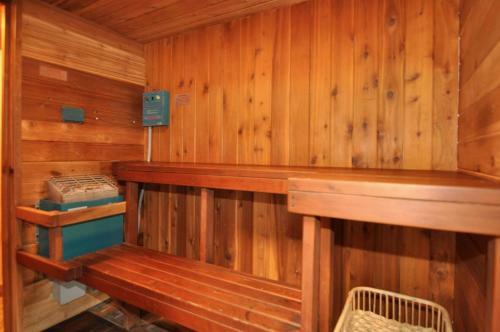 Hotel Rivertree Inn & Suites