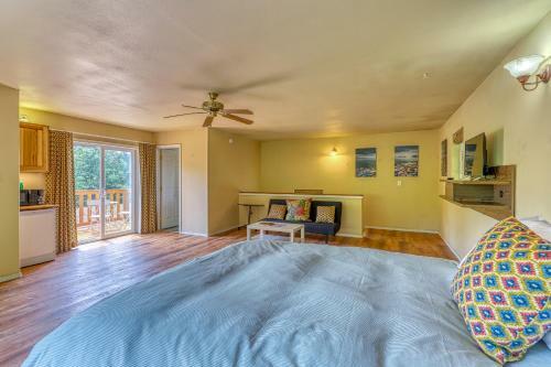 3 Bed 3 Bath Vacation Home In Covington