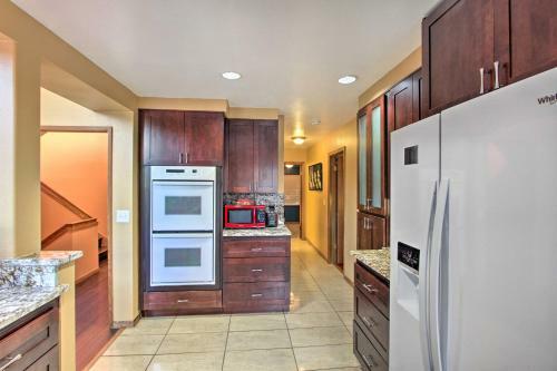 Puget Sound Home With Beautiful Yard And Deck!