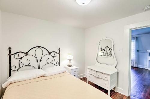Ferndale Cottage On Private 20 Acre Farm!