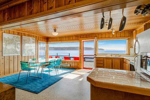 Sunrise Beach House