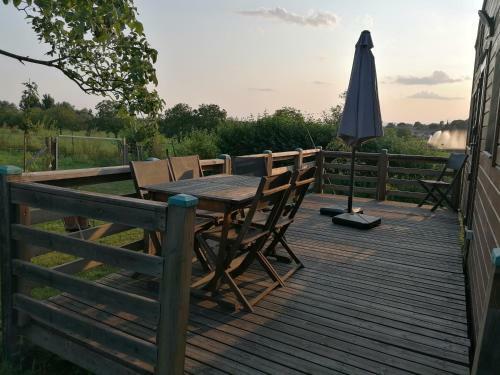 Tiny House Dans Jardin Priv� � La Campagne