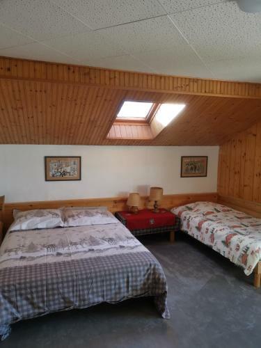 Maison de Campagne. Acc�s Direct Au Lac.