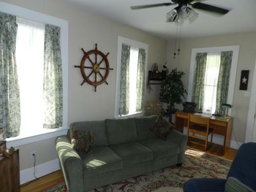 Hostal Helming Guest House