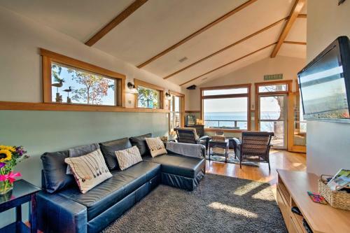 Kingston Home With Deck - 5 Minutes To Private Beach