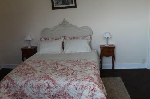 Bed & Breakfast Chateau de La Lucazi�re