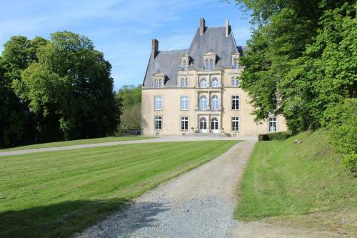 Bed & Breakfast Chateau de La Lucazi�re