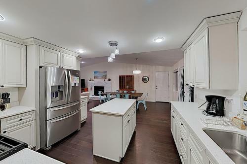 Farmhouse-chic Retreat