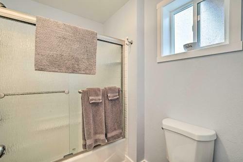Apartamento Duplex With Shared Yard 2 Blocks To Long Beach!