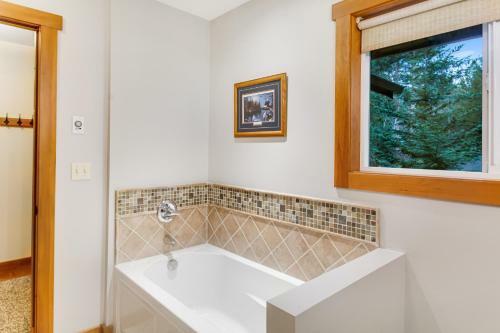 Buckhead Cabin