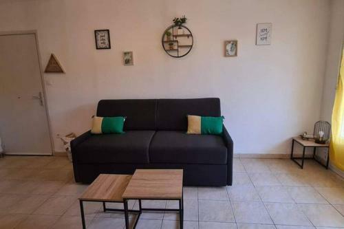 Apartamento Charmant Studio Avec Jardin Proche Odysseum