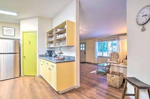 Family Home With Fire Pit, Grill And Fenced Yard!
