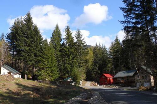 Hall Creek Cabin